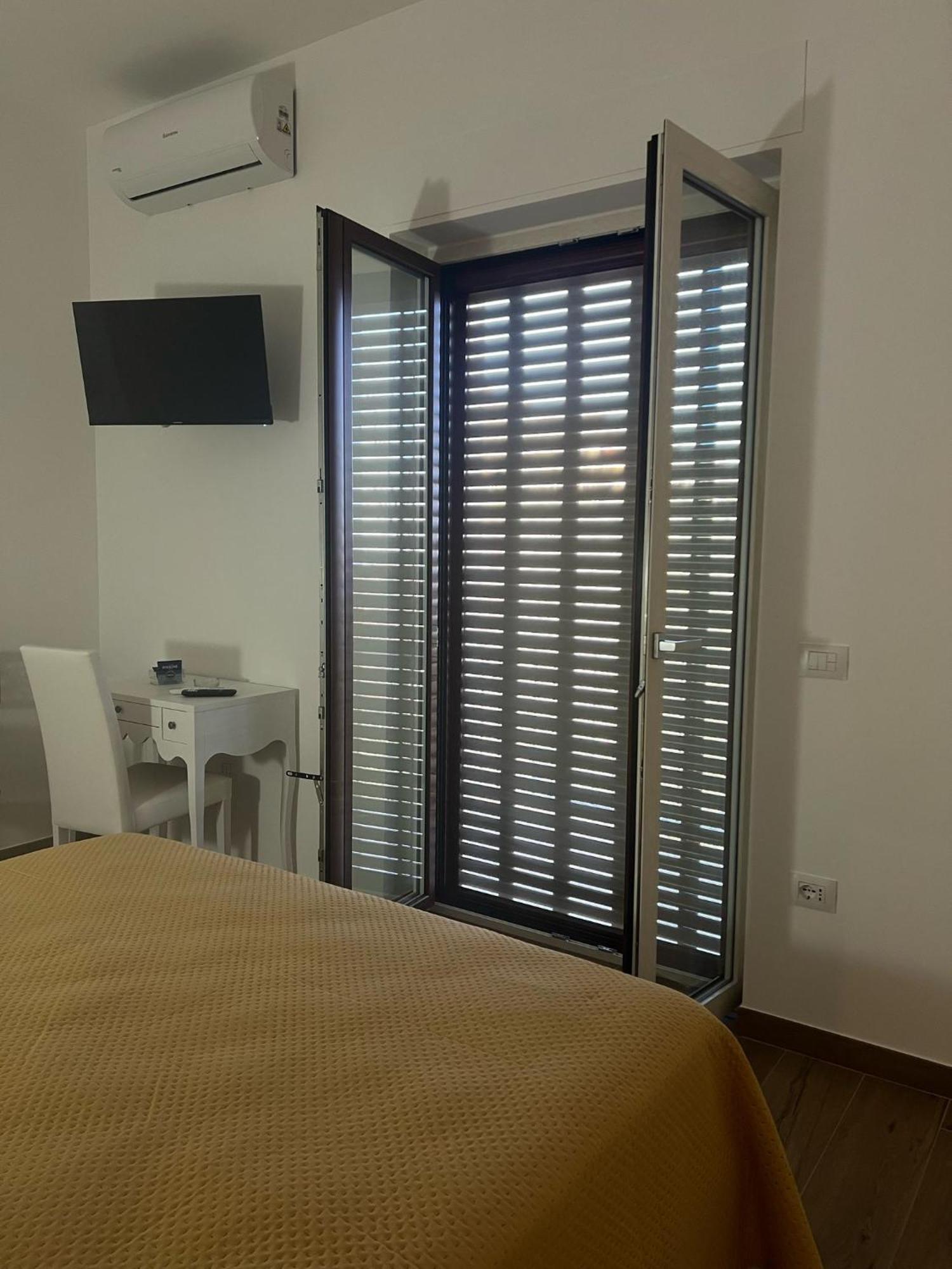 Dente Di Leone Hotell San Mauro Cilento Exteriör bild