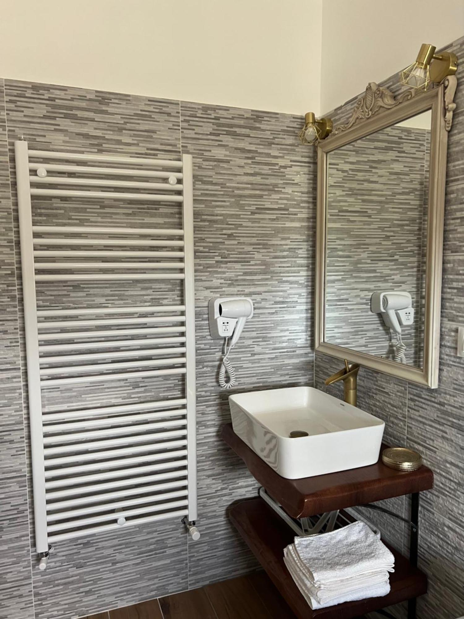 Dente Di Leone Hotell San Mauro Cilento Exteriör bild